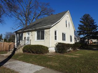 56 W Taylor Rd, Lombard, IL 60148