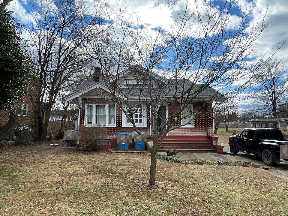 1st image of 185 Wildhurst Ave NE