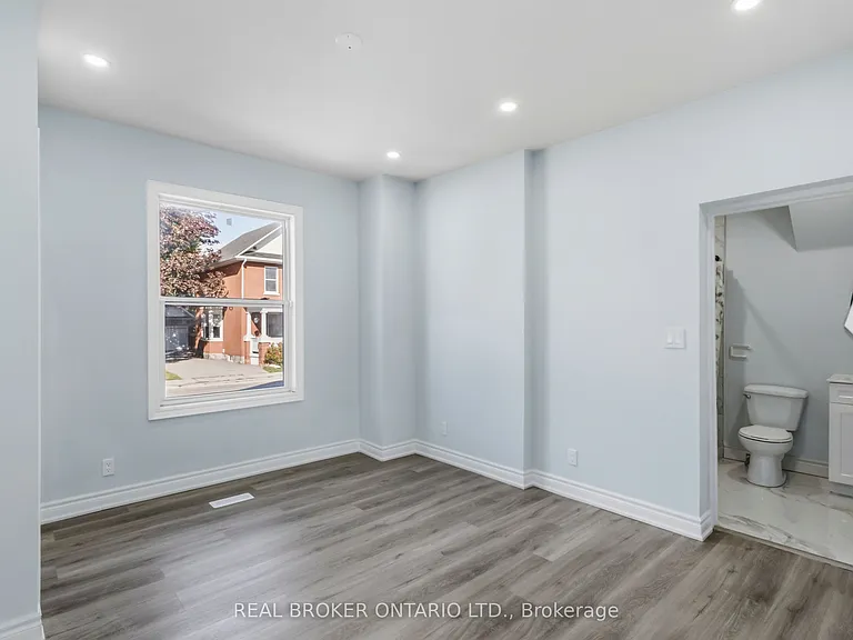 134 Celina St #1 — Photo 12