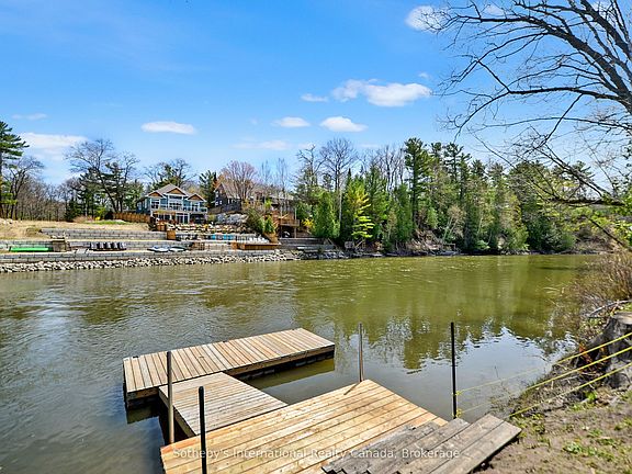 5th image of 71 Oak Lea Blvd
