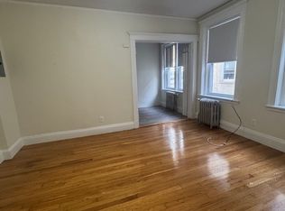 235 Park Dr APT 19, Boston, MA 02215