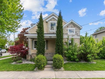 1424 North DIVISION STREET, Appleton, WI, 54911