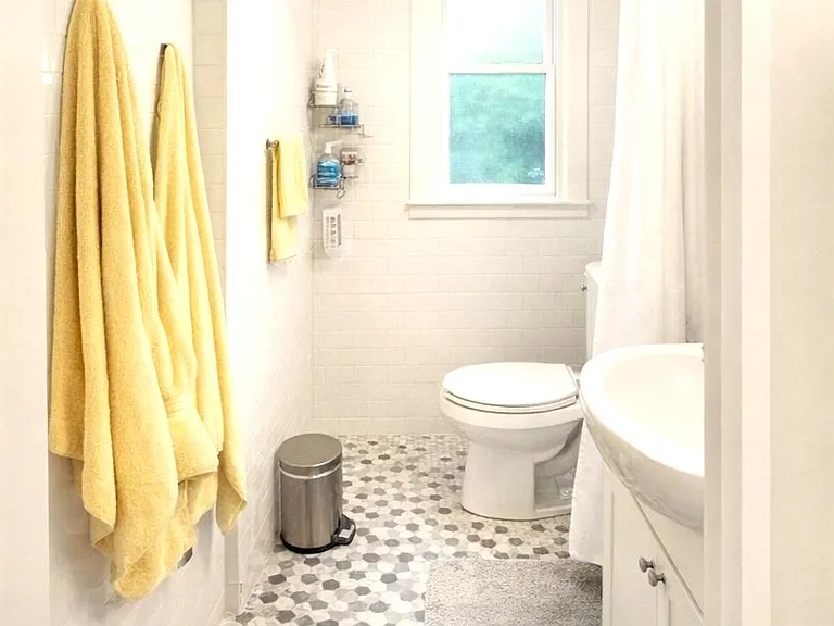 12 Follen St #2 — Photo 7