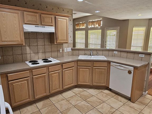 3rd image of 9506 Rustic Gate Rd