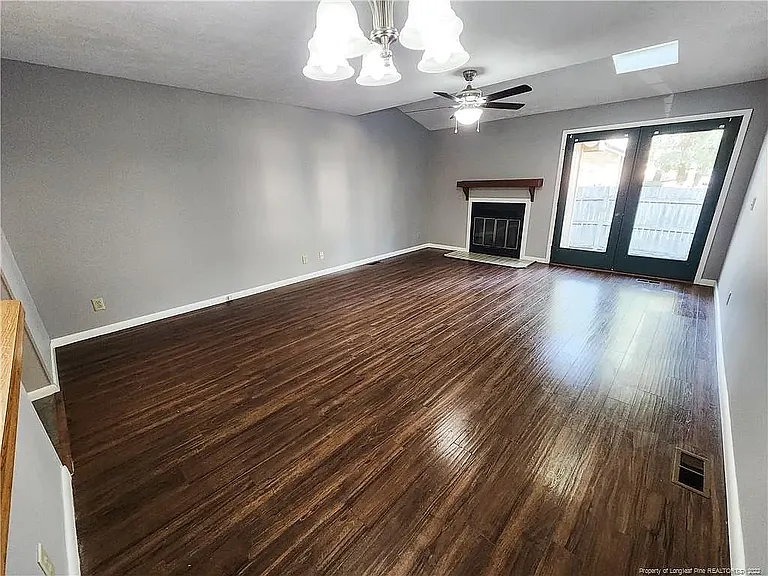 1165 Windham Ct — Photo 2