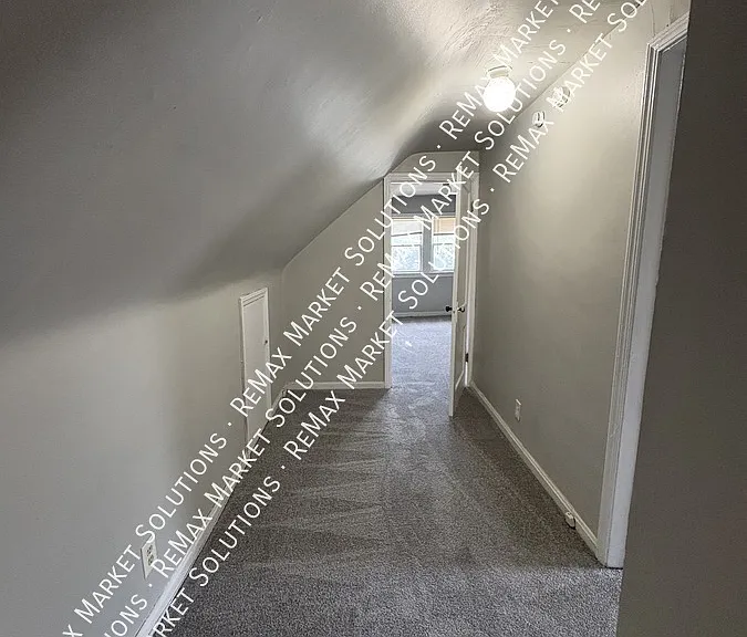3790 E 146th St #3 — Photo 8