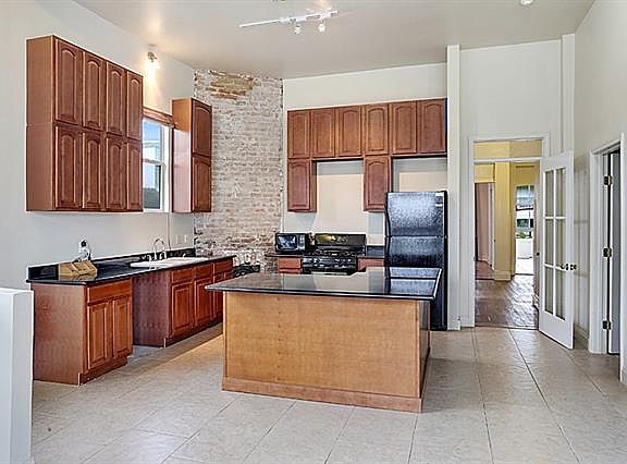 3rd image of 132 N Cortez St #B