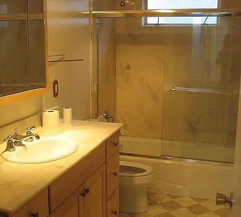 Contemporary bathroom