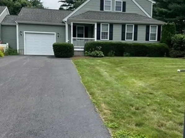 8 Elisha Dr, Middleboro, MA 02346