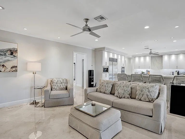 73 Nurmi Dr — Photo 12
