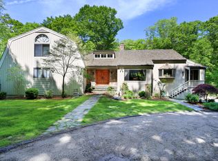 116 N Old Stone Bridge Rd, Cos Cob, CT 06807