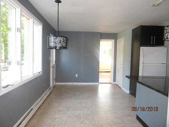 kitchen & dining area