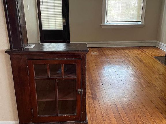 2nd image of 3701 Bamberger Ave