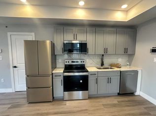 2104 Reed St, Philadelphia, PA 19146
