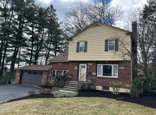40 Druid Hills Dr, Shavertown, PA 18708