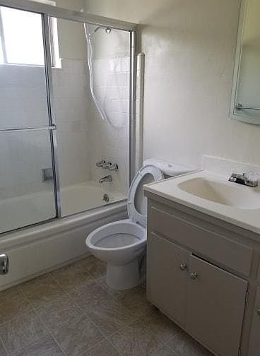 1st image of 200 Towne Ter #12