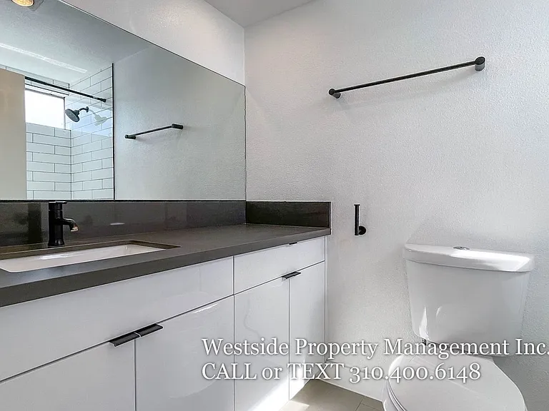 3710 Midvale Ave — Photo 14