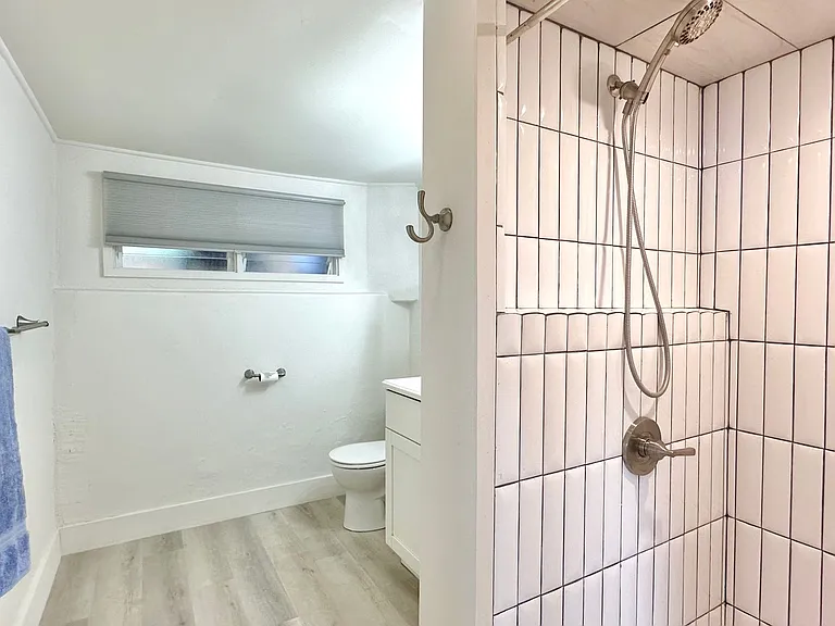 4559 Sierra Dr #B — Photo 12