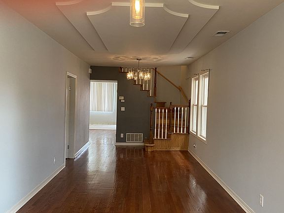 4th image of 2141 N 72nd Ct