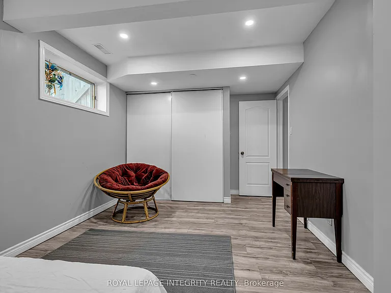 924 Rex Ave — Photo 23