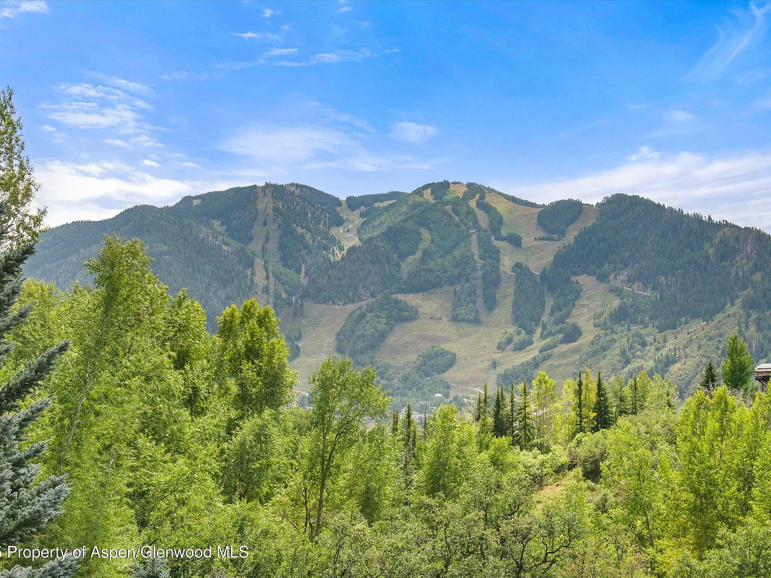 2 bed, 2.5 bath, 1850 sqft, $25,000 — Photo 2