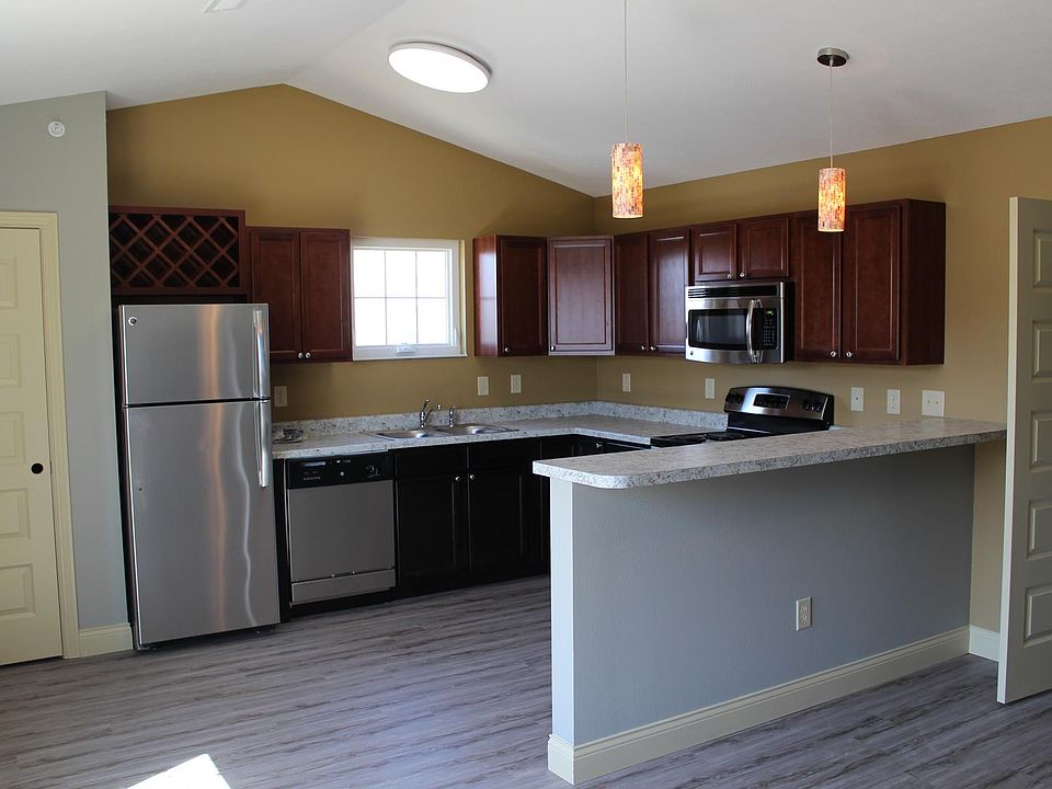 2nd image of 101 S Fairfield Dr #41