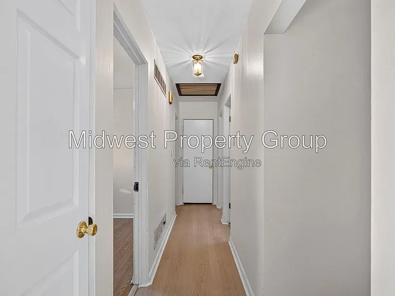 370 Gerald Ave — Photo 10