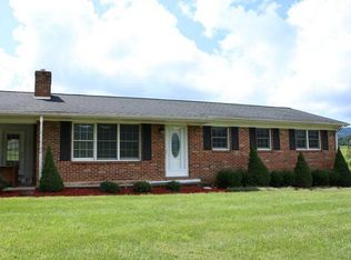 205 Dillon Rd, Mountain City, TN 37683