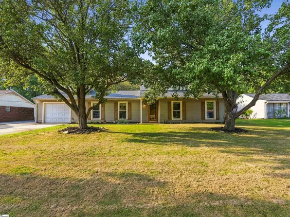 106 Clearfield Rd, Greenville, SC 29607
