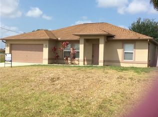 912 NW 15th Pl, Cape Coral, FL 33993