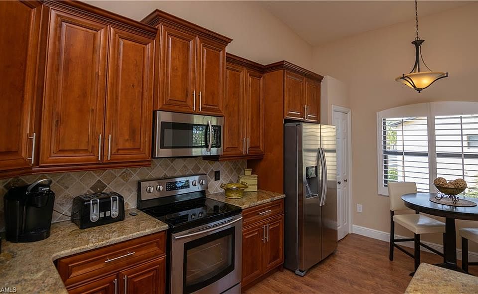 1st image of 220 Vintage Cir APT 201