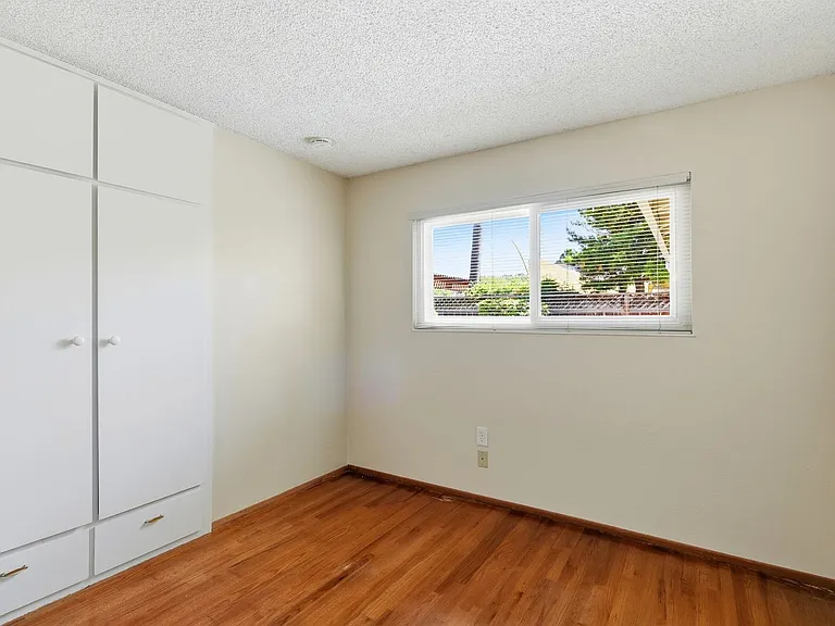 5880 Taormino Ave — Photo 27