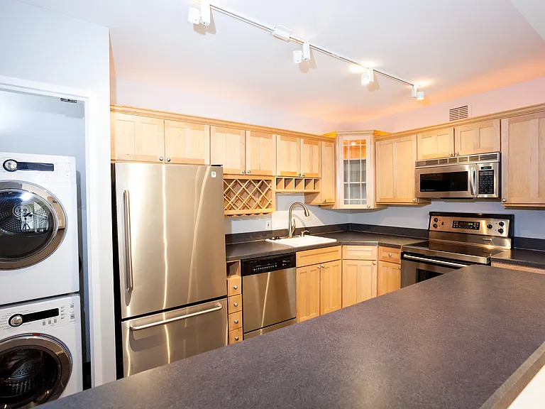 2555 Pennsylvania Ave NW #614 — Photo 14