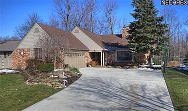 1st image of 32167 Springside Ln
