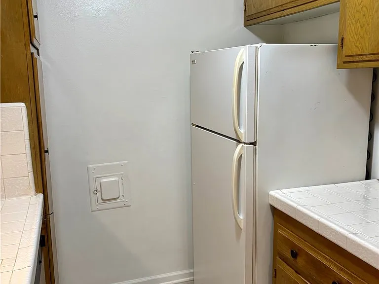 545 Chestnut Ave #203 — Photo 3