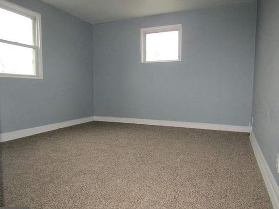 5th image of 942 Pratt St Floor 1