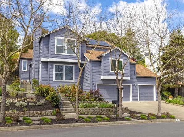 5 Saint Francis Circle, Napa, CA 94558