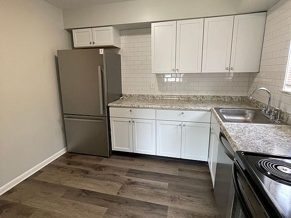 4th image of 2580 Vera Ave #3