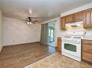 725 Pine Valley Dr, Pittsburgh, PA
