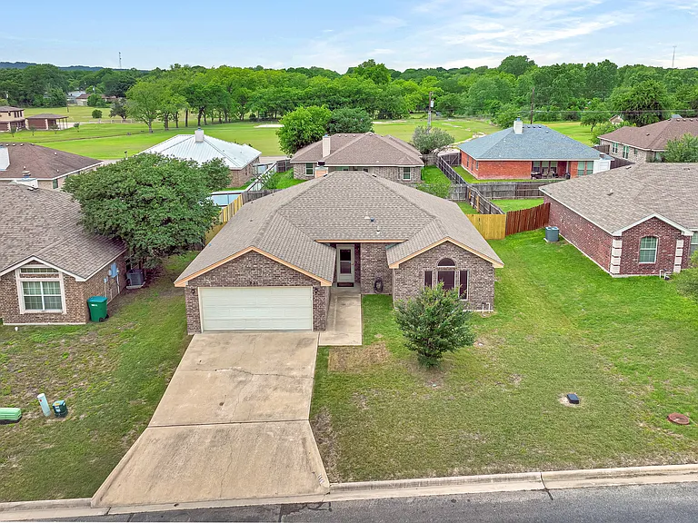221 Cedar Ridge Dr — Photo 33