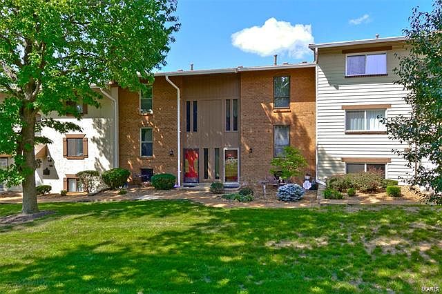 1st image of 120 Carmel Woods Dr