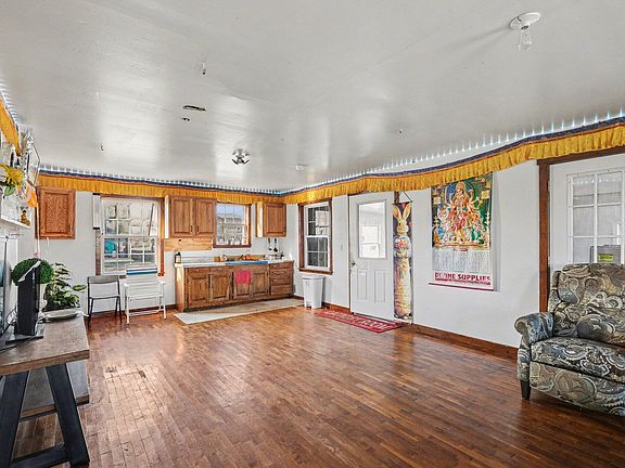 2nd image of 6330 195th Ave