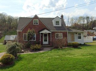 1486 Gene Dr, Pittsburgh, PA 15234