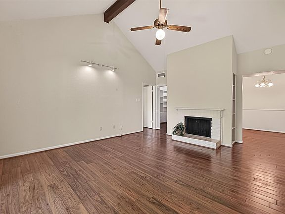 2nd image of 2100 Tanglewilde St APT 596