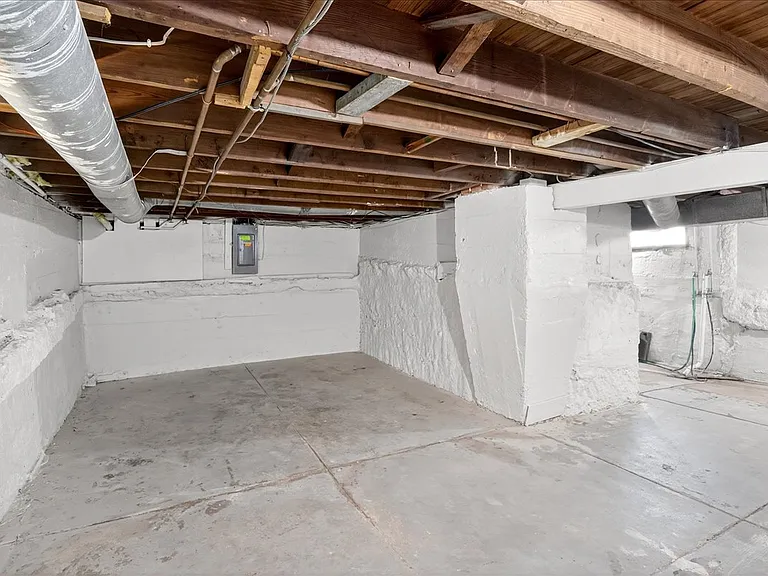 8619 Mackenzie Rd — Photo 26