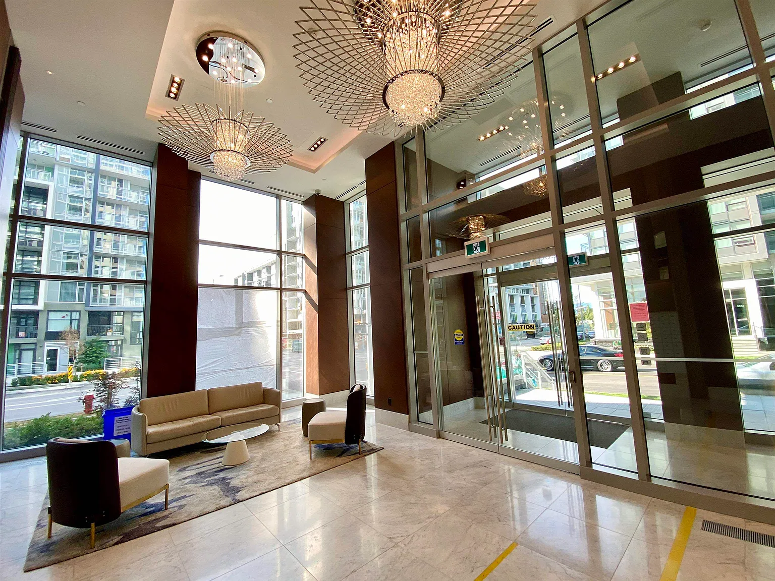 1 bed, 597 sqft, $2,200 — Photo 2