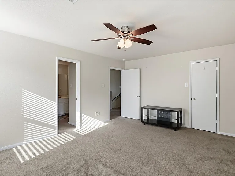 12530 Greencanyon Dr — Photo 31