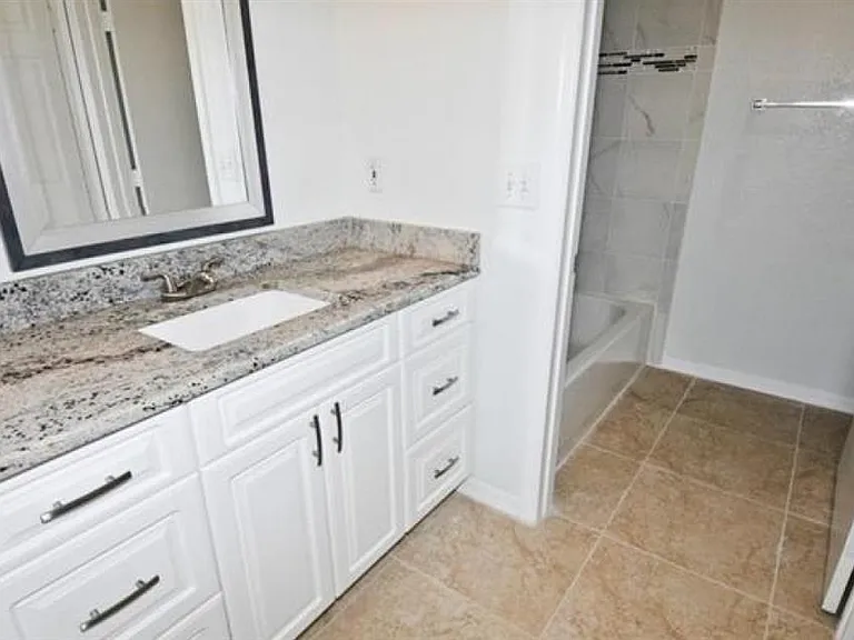 23500 Walden Center Dr #104 — Photo 10