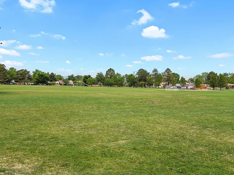 NEARBY PARK