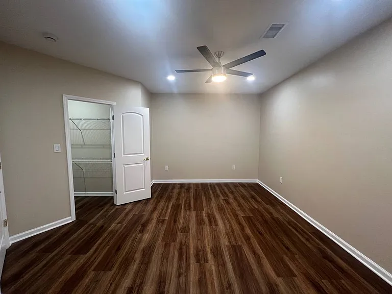 7710 Huntsman Blvd #BASEMENT — Photo 17